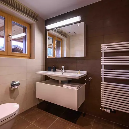 Bisi جريندلوالد