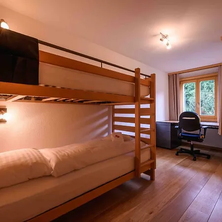 Bisi * جريندلوالد