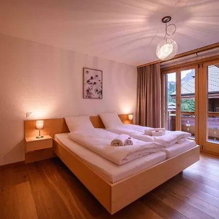 Bisi * جريندلوالد